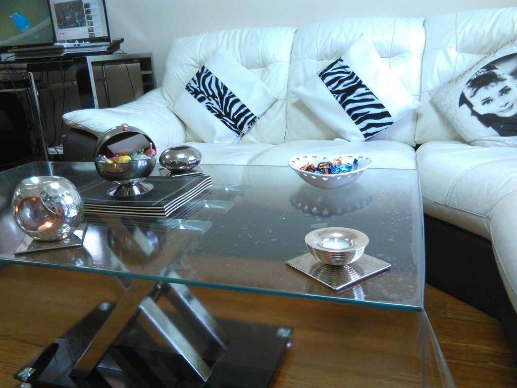 Bianca'S House Hotel Heathrow Airport Слау Экстерьер фото