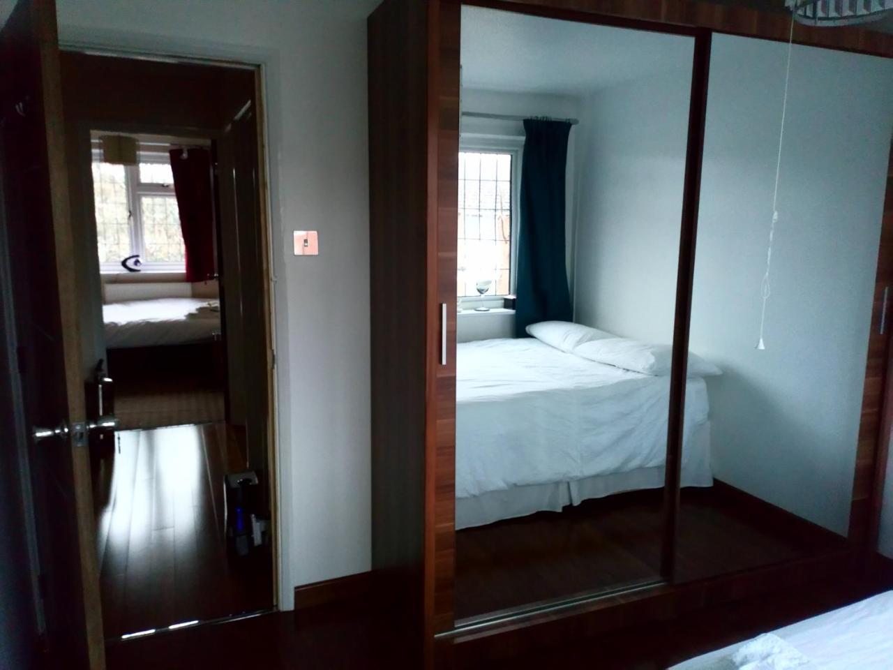 Bianca'S House Hotel Heathrow Airport Слау Экстерьер фото